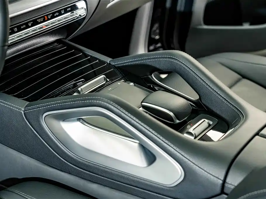 Mercedes-Benz GLE Coupe 2023 — фото 12