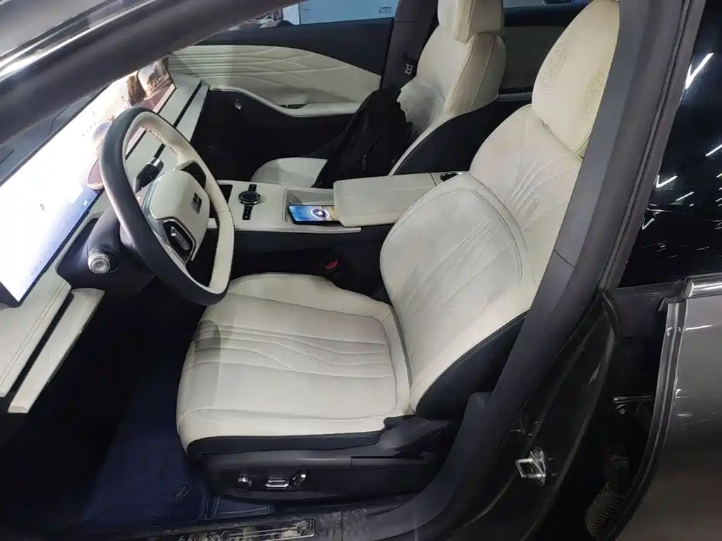 Geely Galaxy E8 2024 — фото 15
