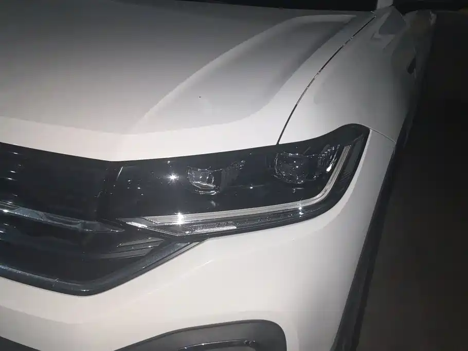 Volkswagen Explore The Shadows 2020