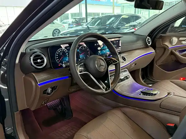 Mercedes-Benz E-Class 2022
