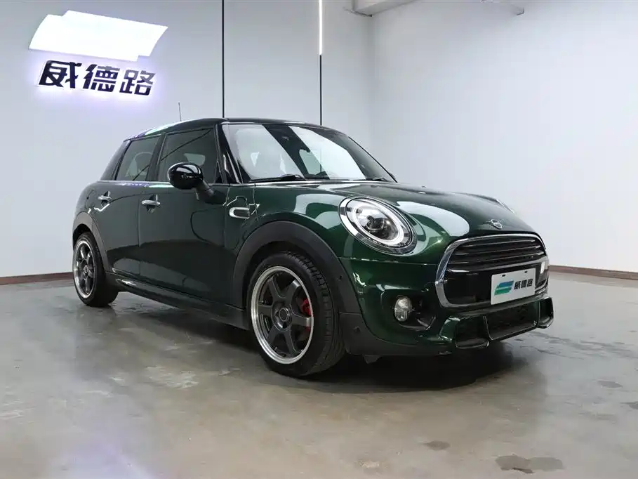 MINI MINI 2019