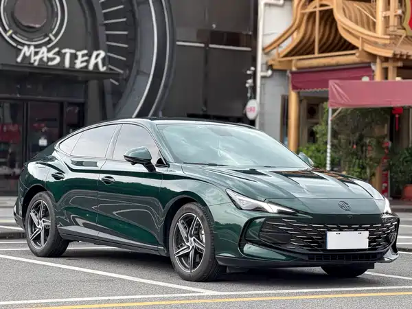 MG MG7 2023