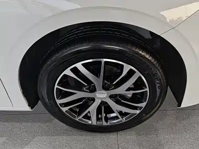 Geely Emgrand 2026
