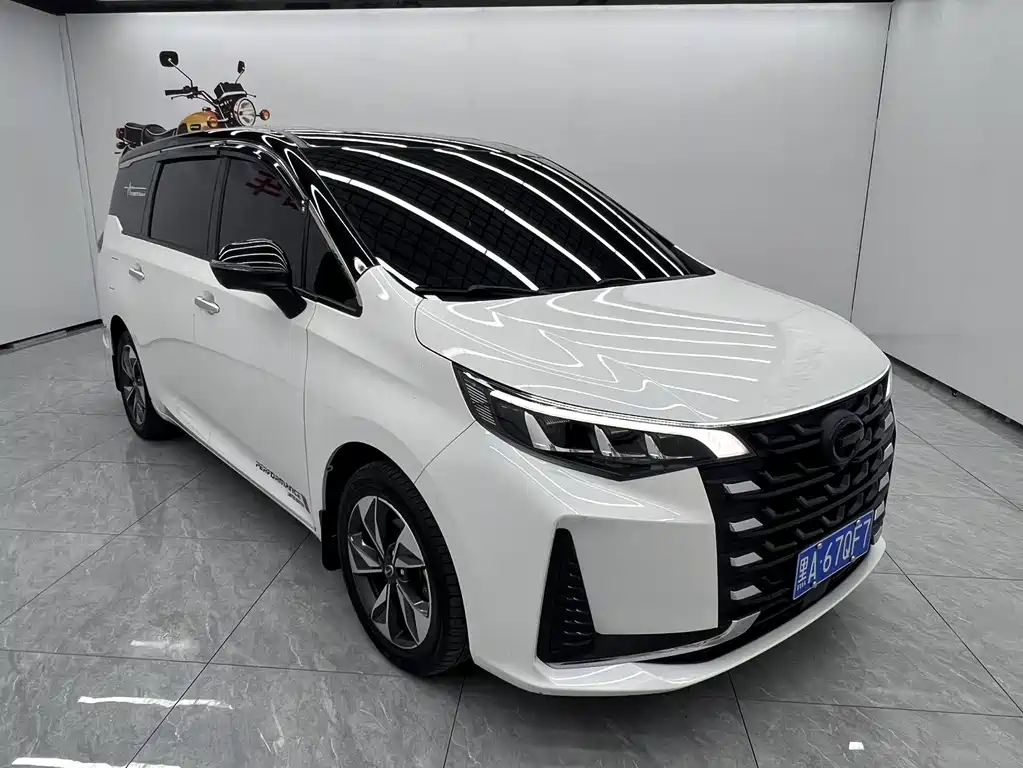 GAC Motor Trumpchi M6 2022 — фото 4