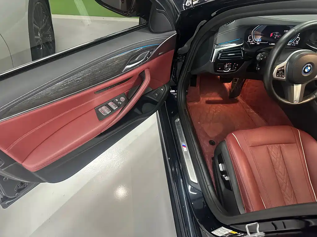 BMW 5 Series New Energy 2022 — фото 12