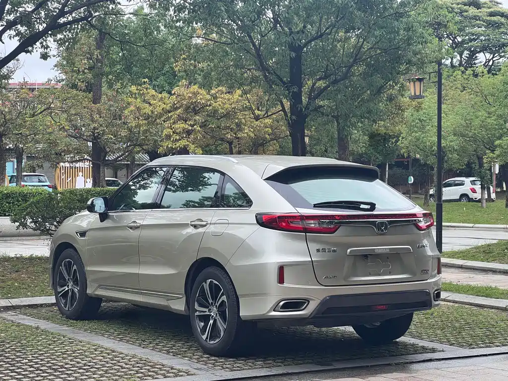 Honda UR-V 2017 — фото 22