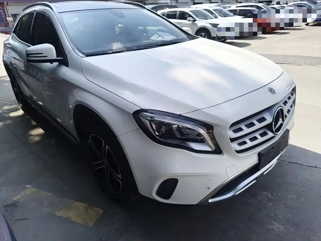Mercedes-Benz GLA 2019