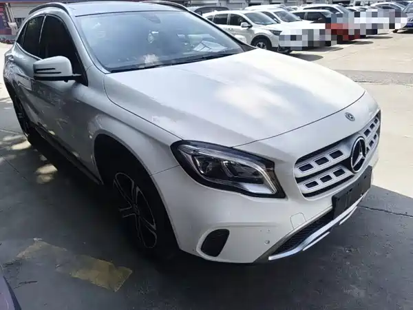 Mercedes-Benz GLA 2019