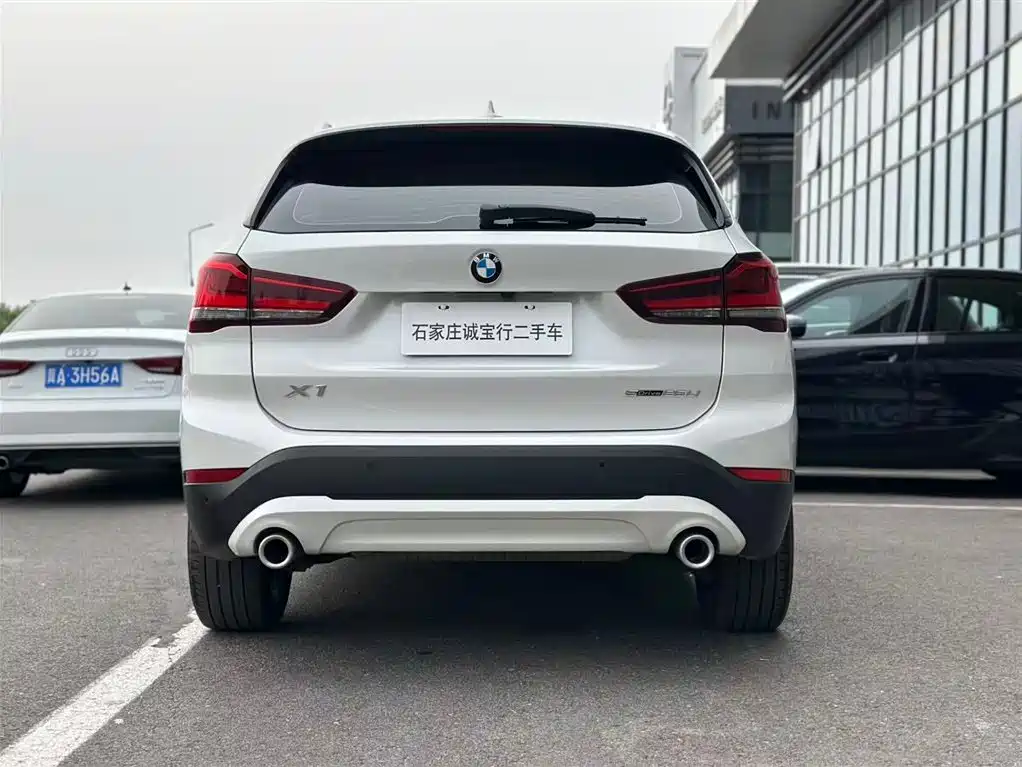 BMW X1 2021 — фото 13