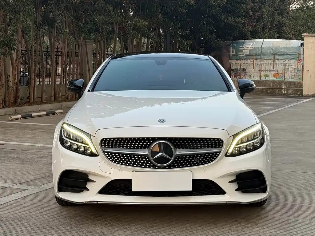 Mercedes-Benz C-Class 2020