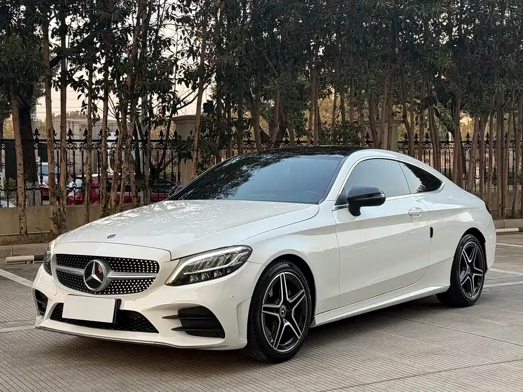 Mercedes-Benz C-Class 2020
