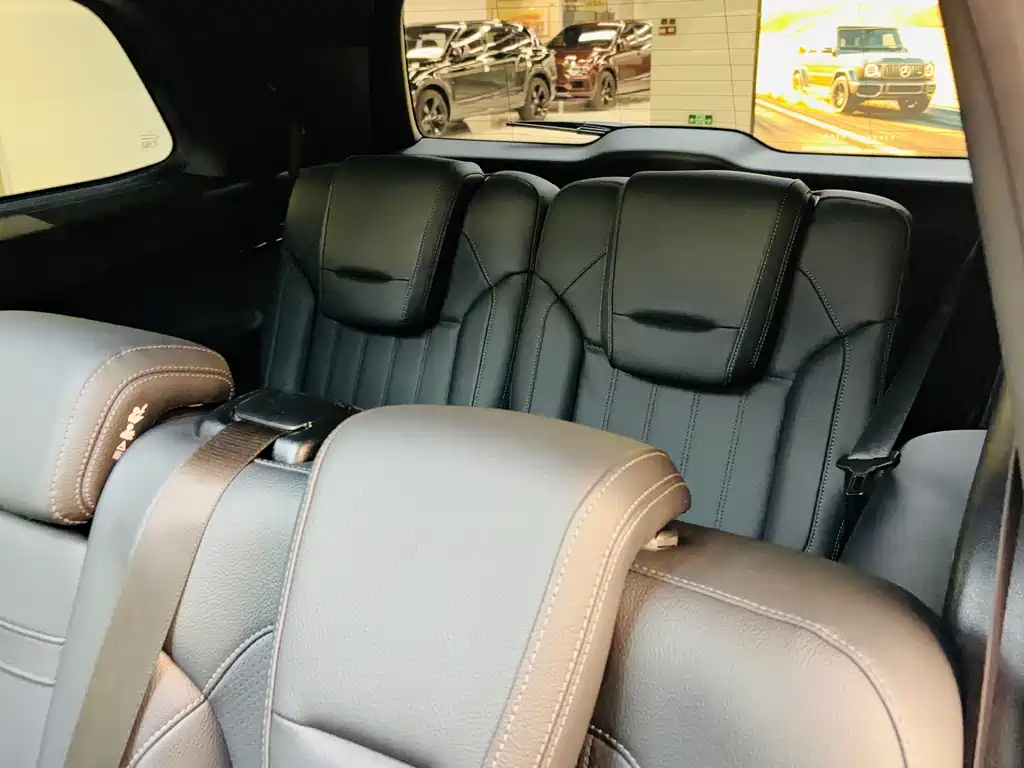 Mercedes-Benz GLS 2018 — фото 16
