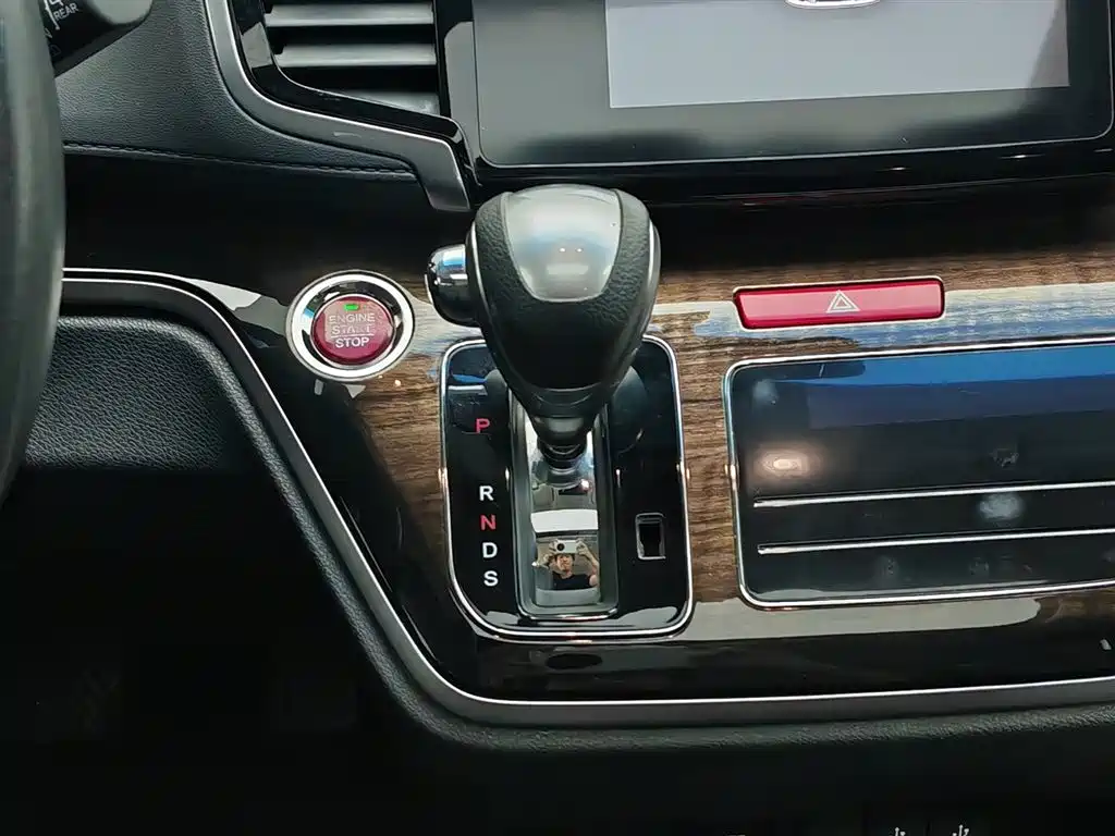 Honda Odyssey 2016 — фото 13