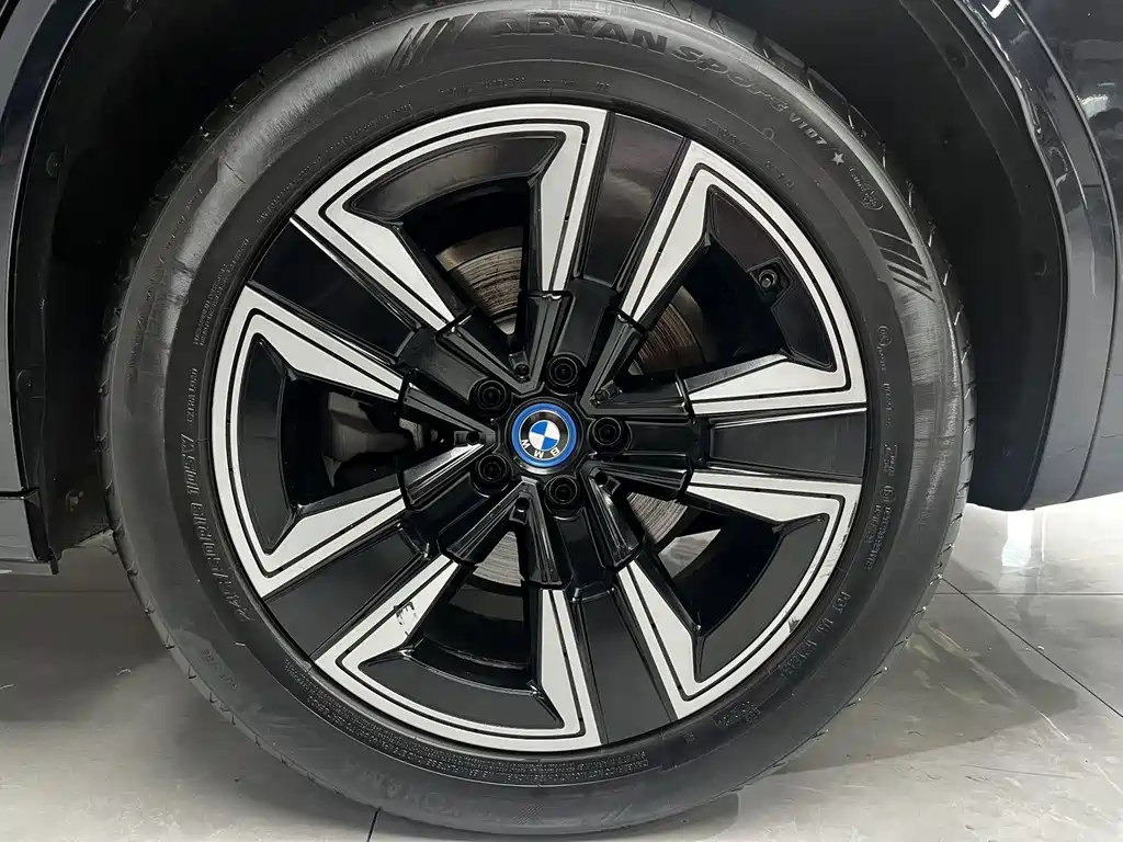 BMW iX3 2022 — фото 16