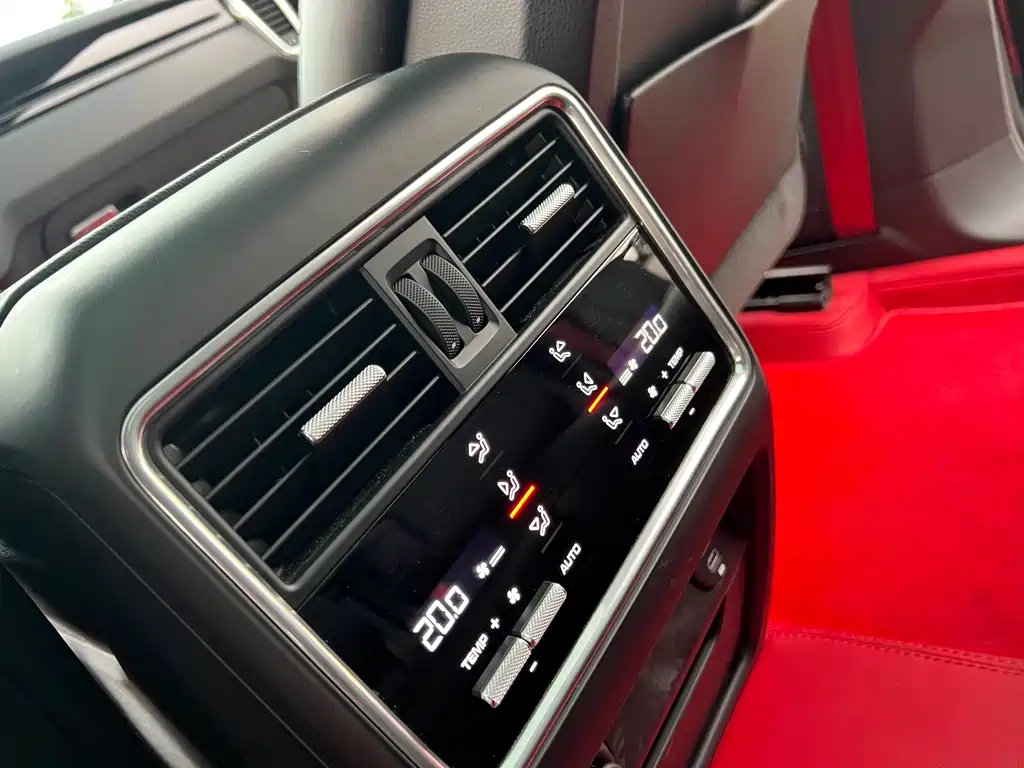 Porsche Cayenne 2023 — фото 14