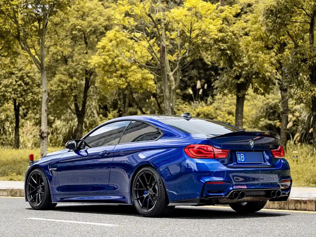 BMW M4 2019 — фото 15