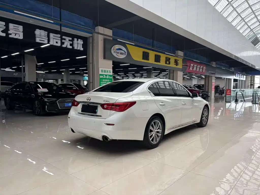 Infiniti Q50L 2015 — фото 4