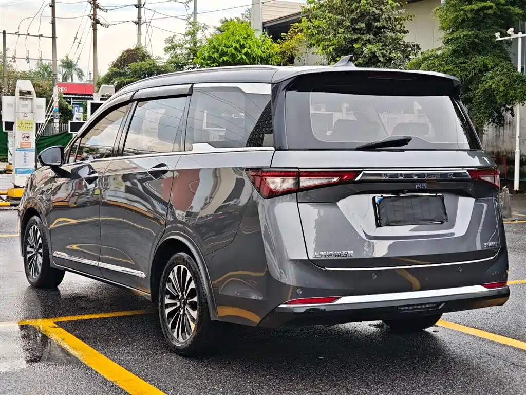 Wuling Jiachen 2022