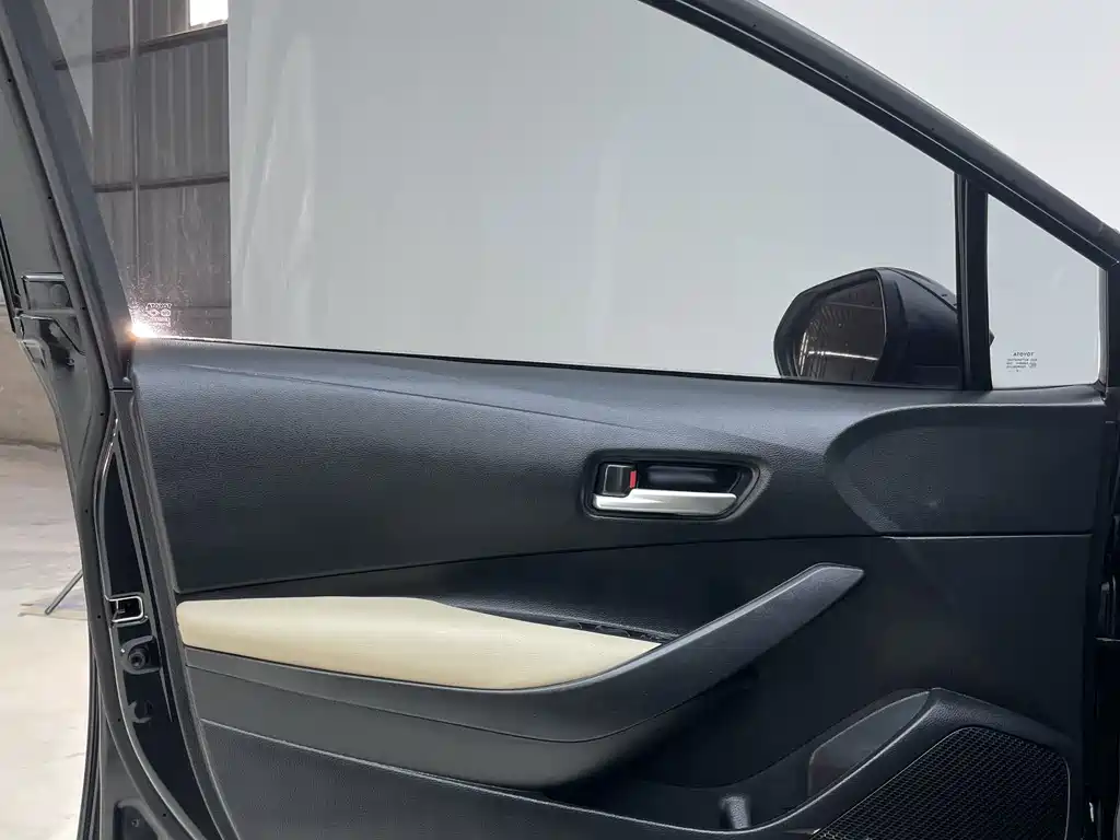 Toyota Corolla 2022 — фото 11