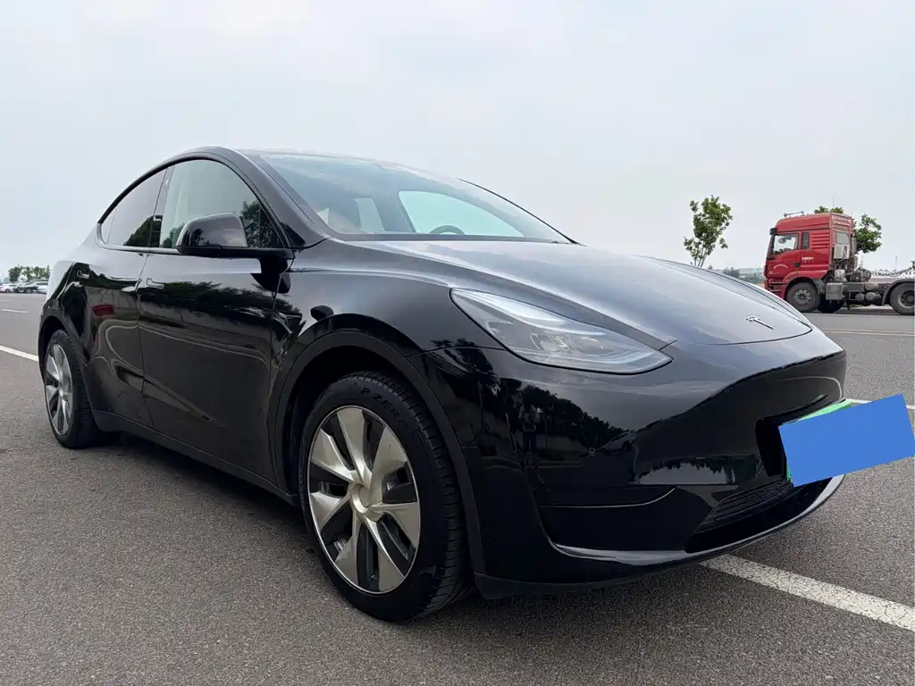 Tesla Model Y 2022 — фото 3