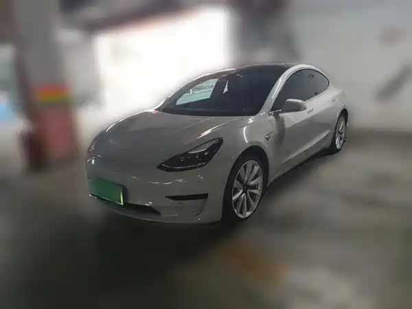 Tesla Model 3 2020