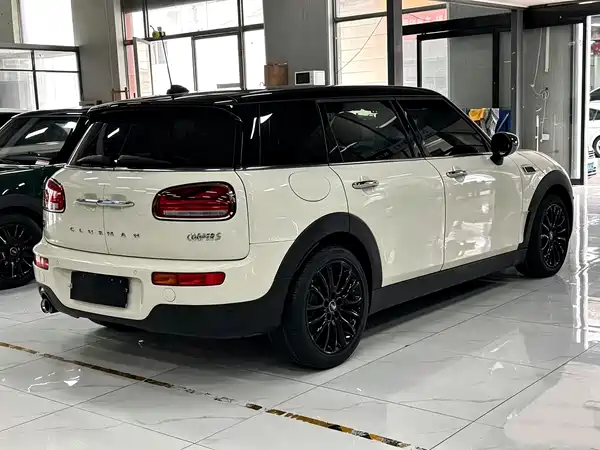 MINI Clubman 2021