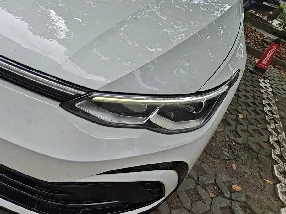 Volkswagen Golf 2023