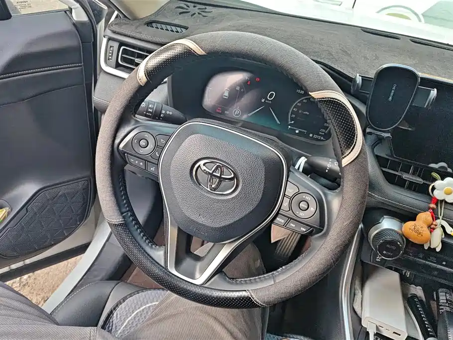 Toyota Wildlander 2023 — фото 14