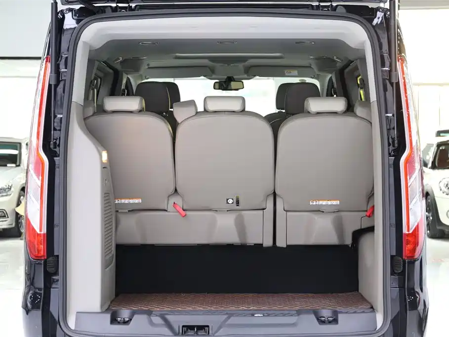 Ford Tourneo 2021 — фото 23