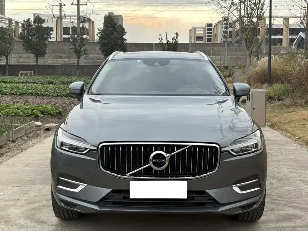 Volvo XC60 2020 — фото 2