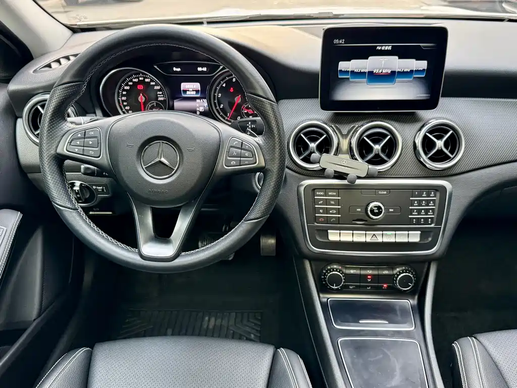Mercedes-Benz GLA 2019 — фото 14