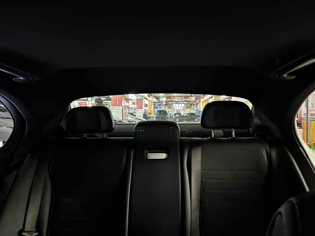 Mercedes-Benz C-Class 2022 — фото 14