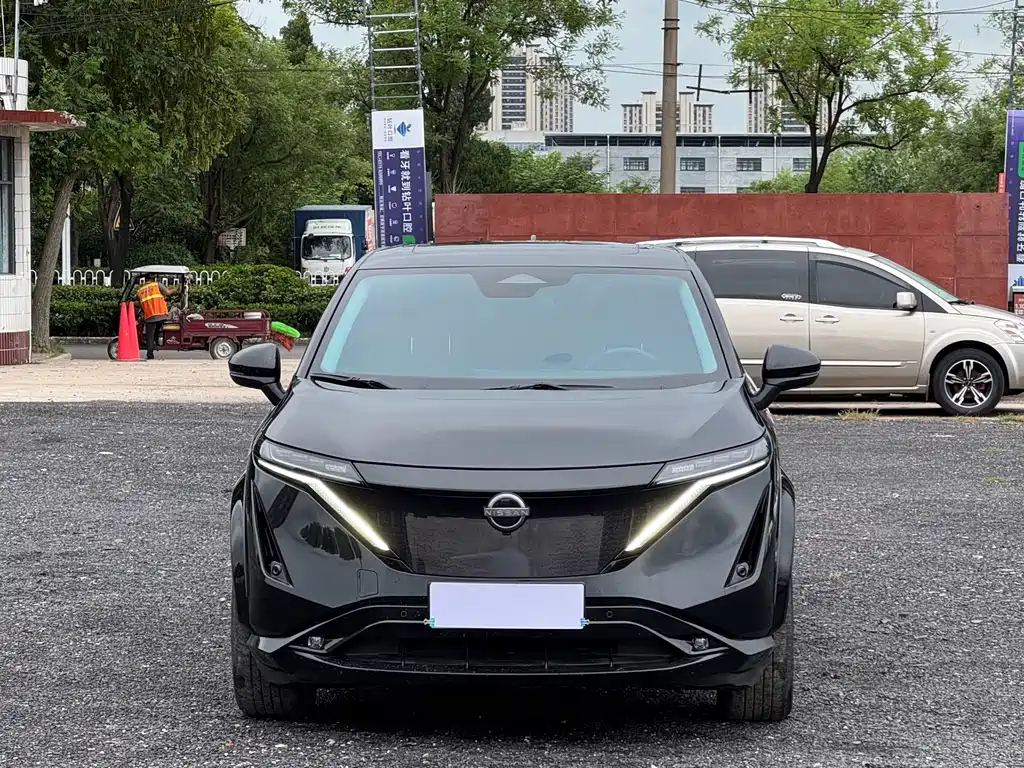 Nissan ARIYA 2024