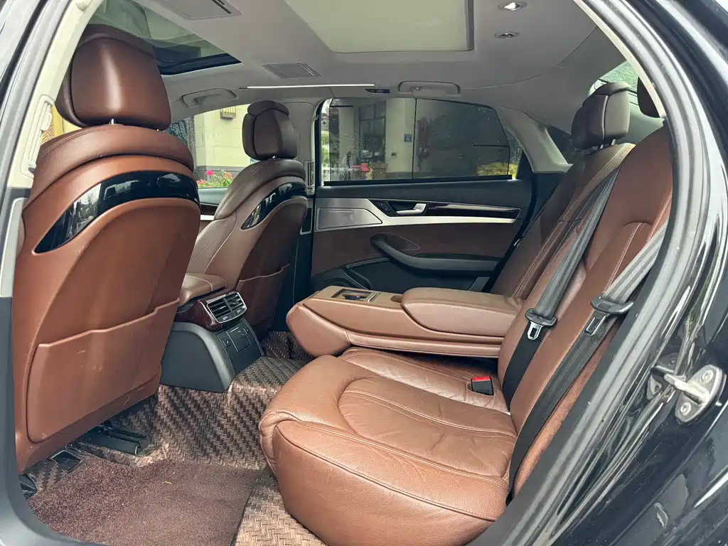 Audi A8 2014