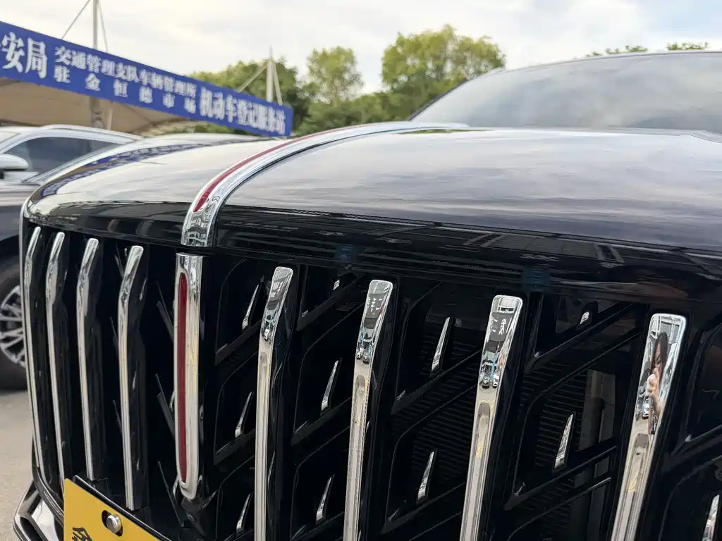 Hongqi HS5 2026