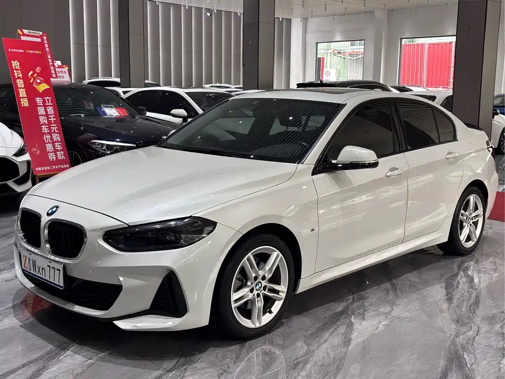 BMW 1 Series 2019 — фото 2