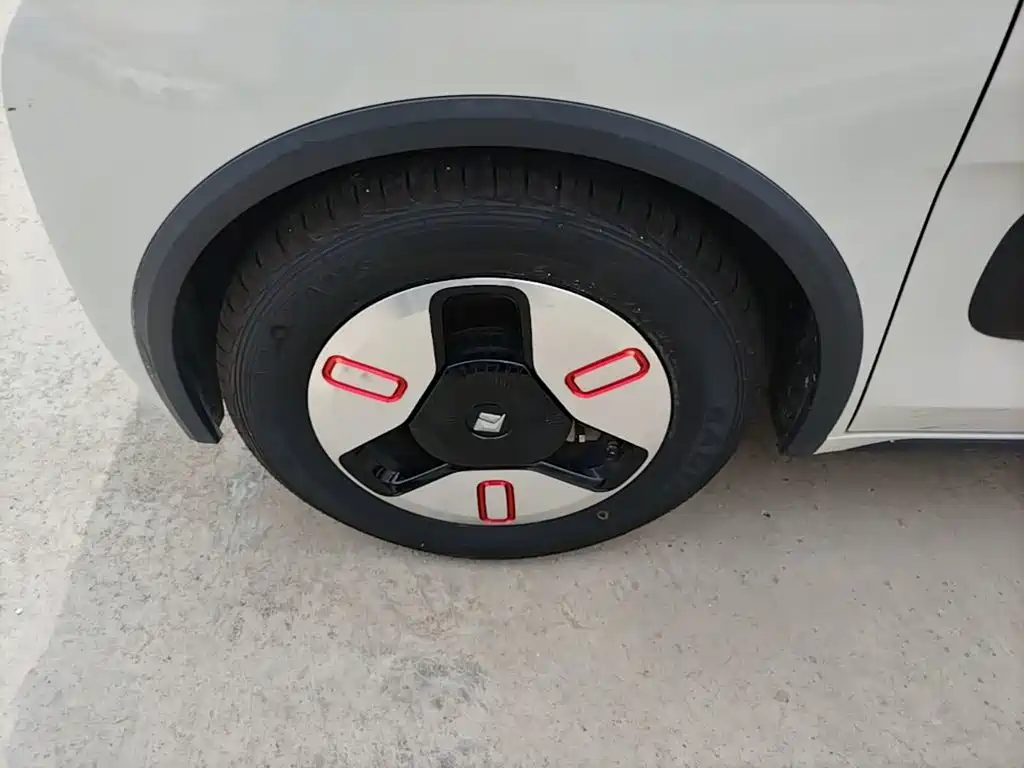 Baojun Kiwi EV 2021 — фото 23