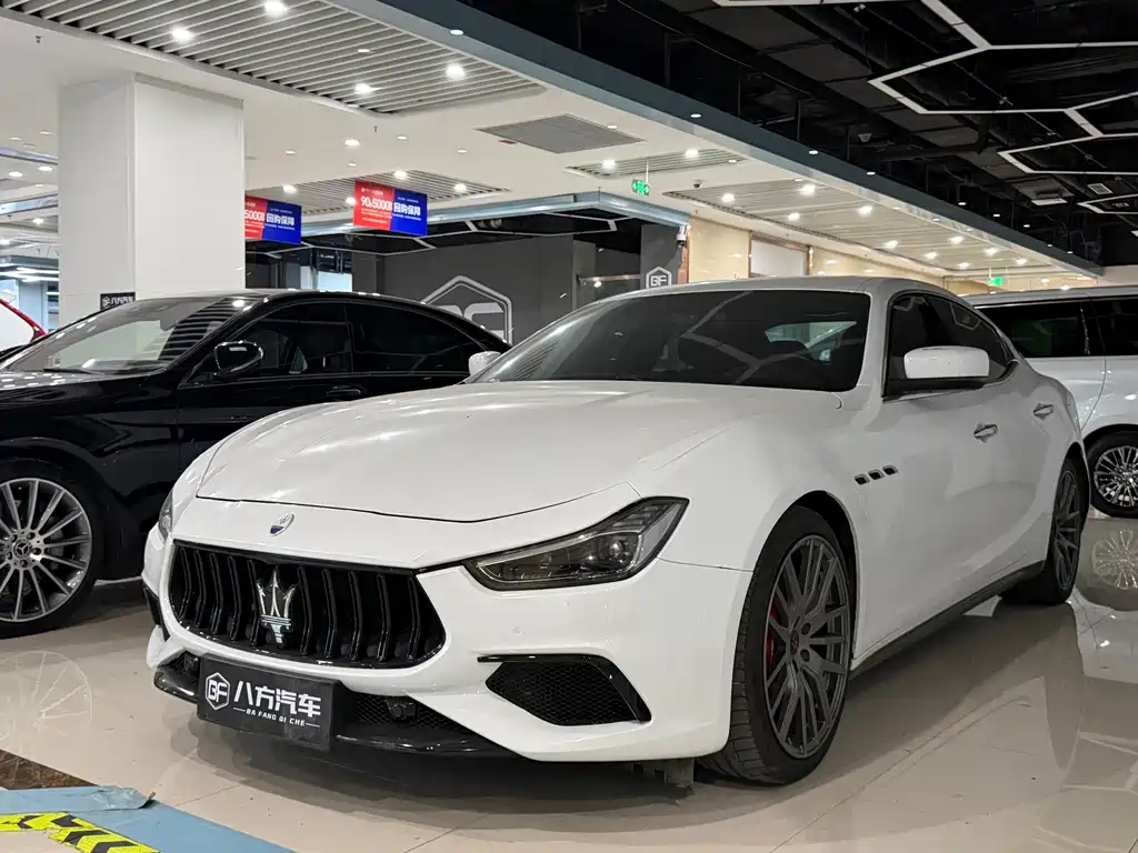 Maserati Ghibli 2015