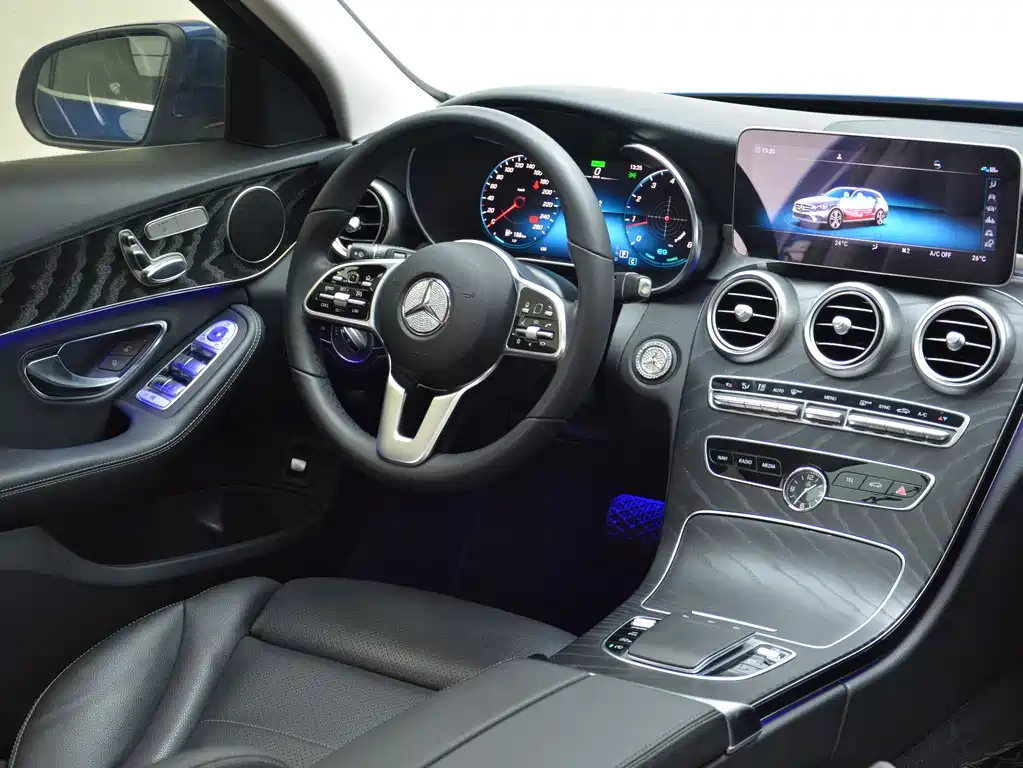 Mercedes-Benz C-Class 2020 — фото 10