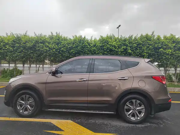 Hyundai Santa Fe 2014