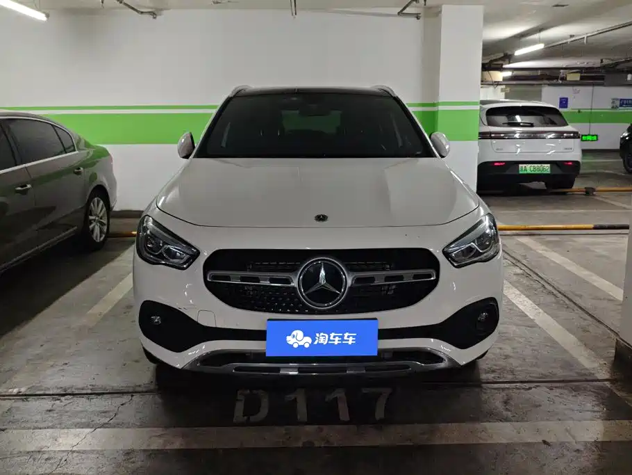 Mercedes-Benz GLA 2021