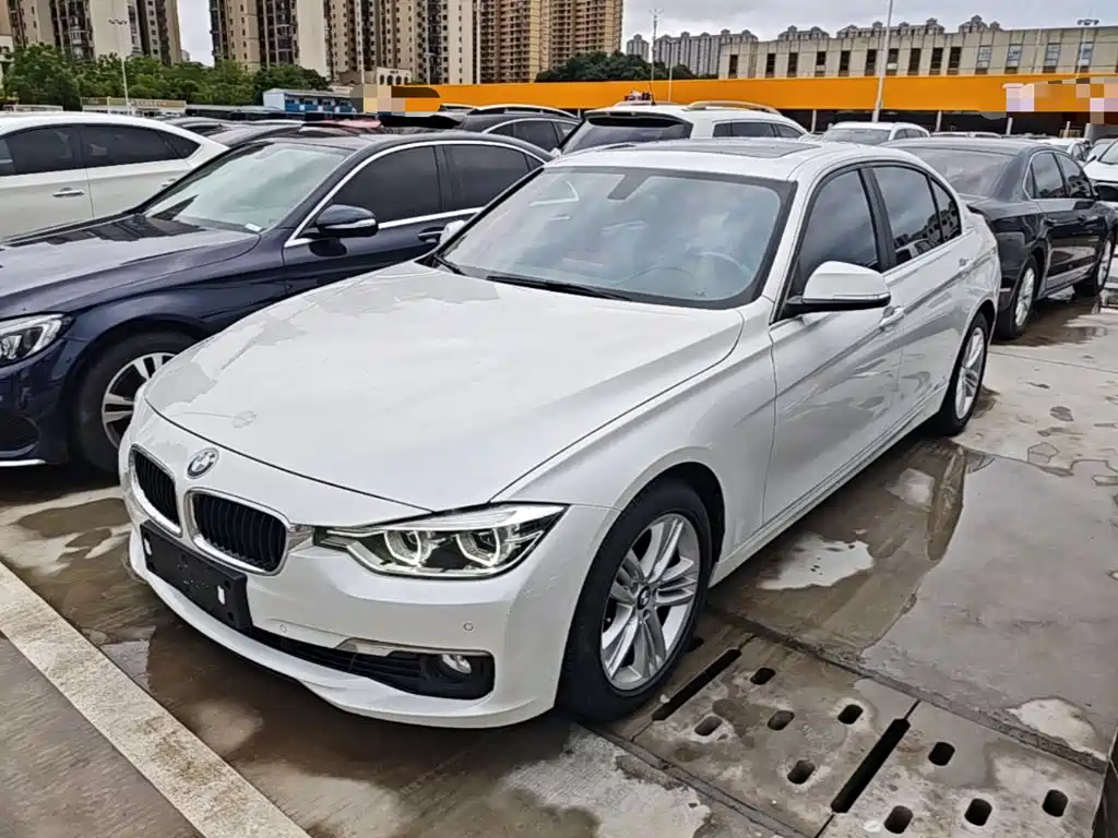 BMW 3 Series 2016 — фото 1