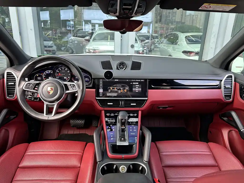 Porsche Cayenne 2020 — фото 13