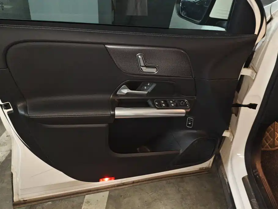 Mercedes-Benz GLA 2021