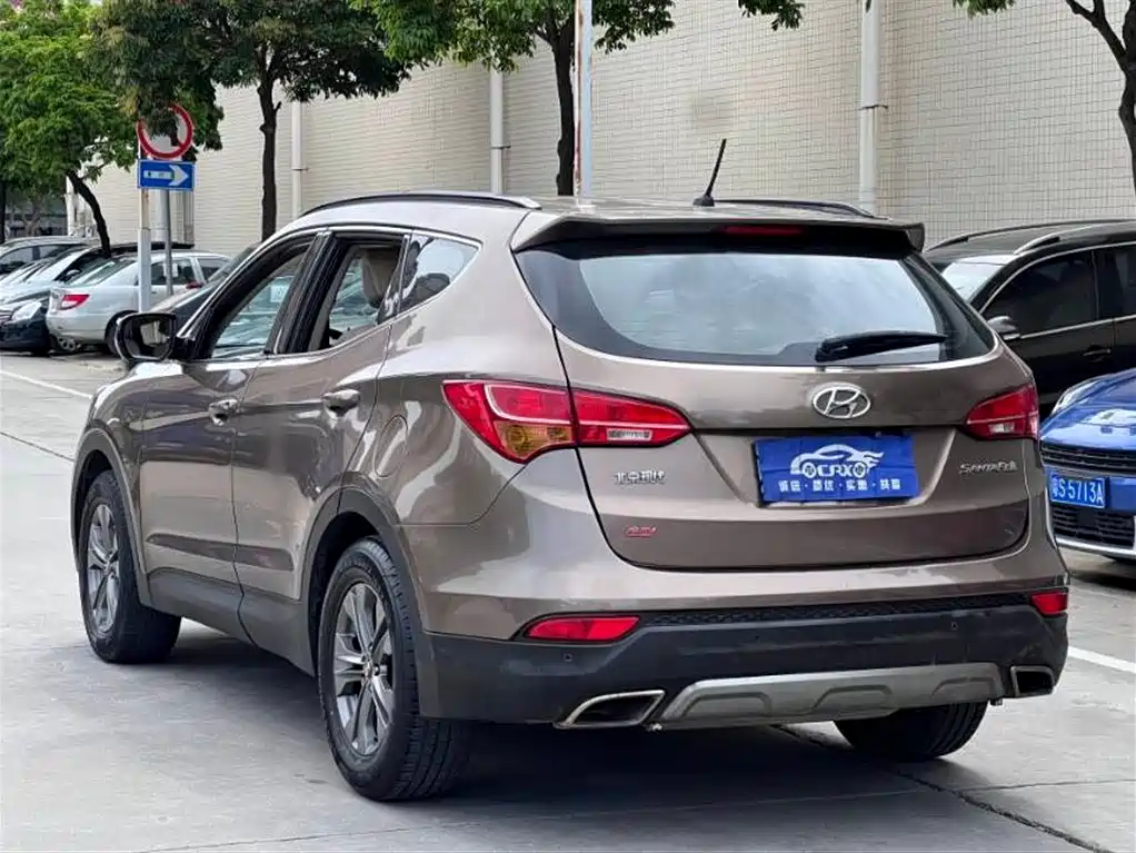 Hyundai Santa Fe 2013 — фото 4