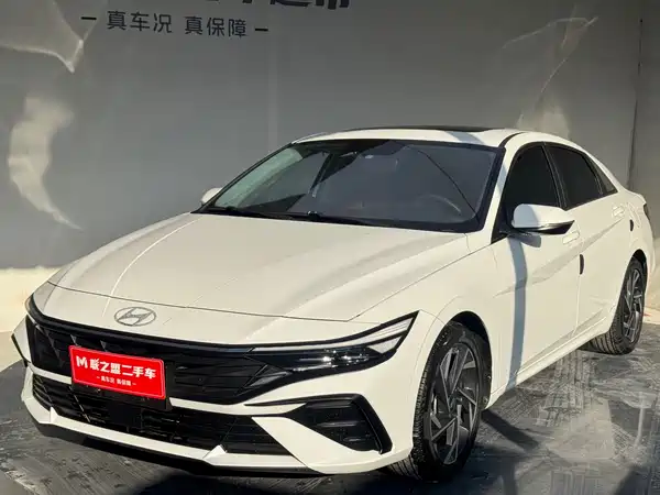 Hyundai Elantra 2023