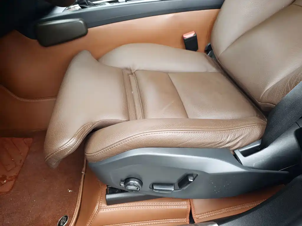 Volvo XC60 2021 — фото 15