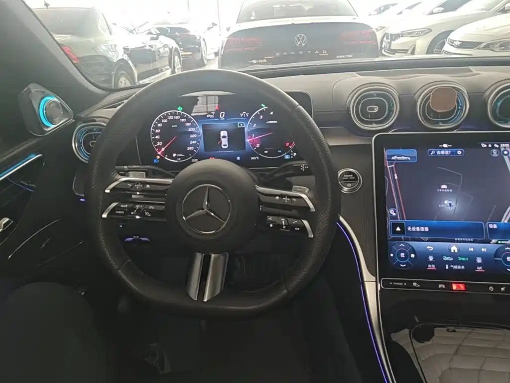 Mercedes-Benz C-Class 2023 — фото 11