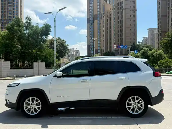 Jeep Cherokee 2018