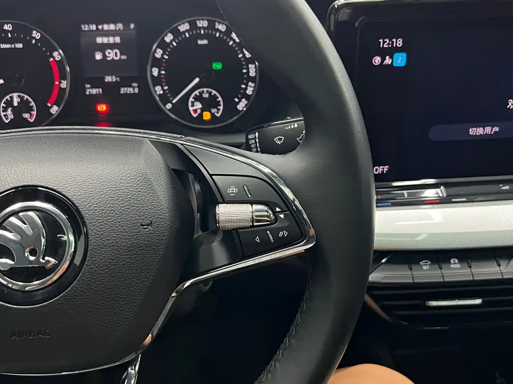 Skoda Octavia 2022 — фото 13